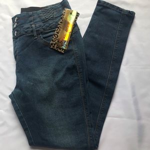 Stretchy skinny jeans